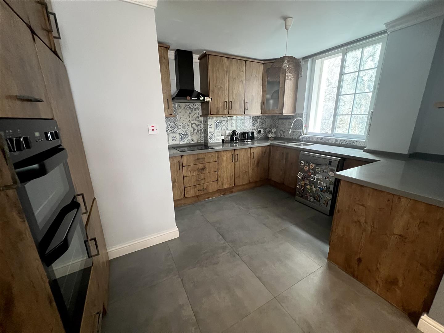 Image of Apartment - 4 Bedrooms - 2 Bathrooms for Sale in Sunset Close-Gibraltar, Image 17